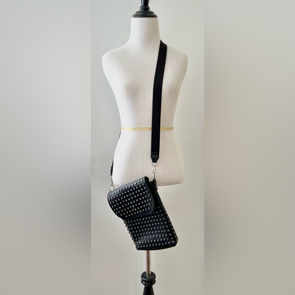 Vintage Bag 90s Leather Studs Crossbody Soul Rose Biker Flap Front Punk Rock - Picture 2 of 8